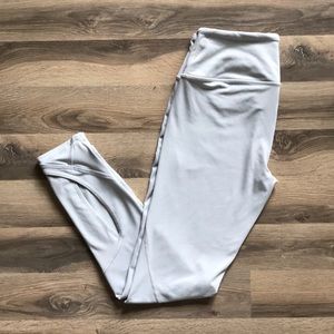 Victoria’s Secret knockout leggings